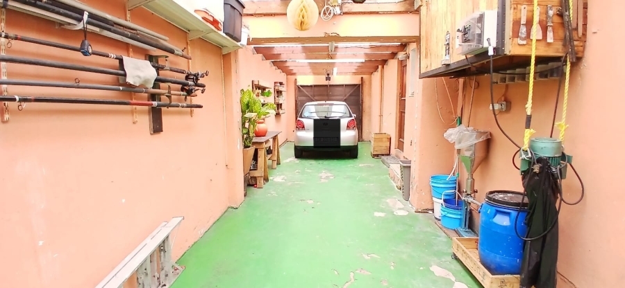 3 Bedroom Property for Sale in Strandfontein Village Western Cape